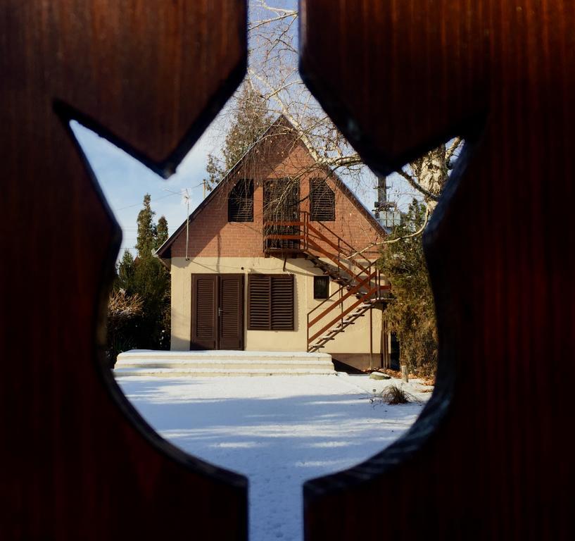 Aranypart Vendeghaz - Tiszakecske Villa Exterior photo